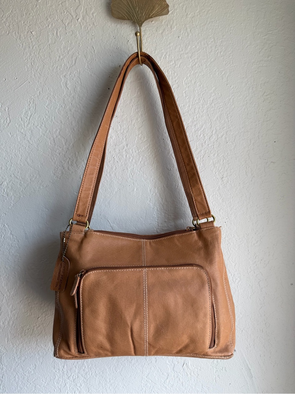 Vintage Cabin Creek Tan Leather Shoulder Bag - Picture 10 of 10